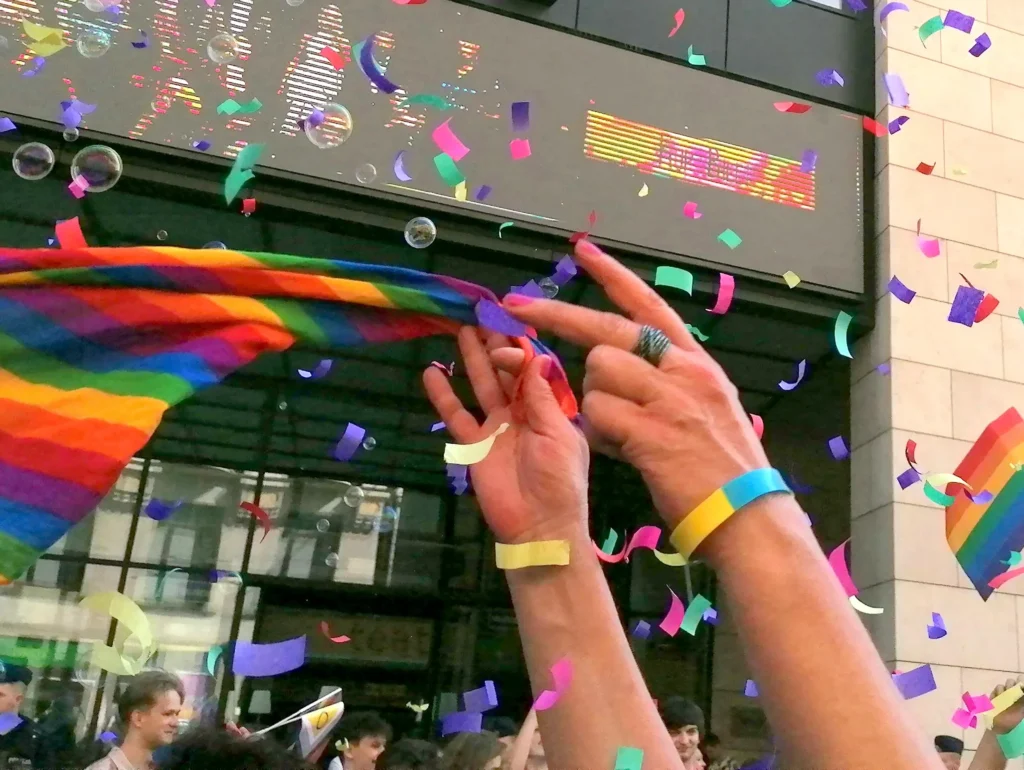 Wzywamy do wykonania wyroków w sprawie małżeństw jednopłciowych